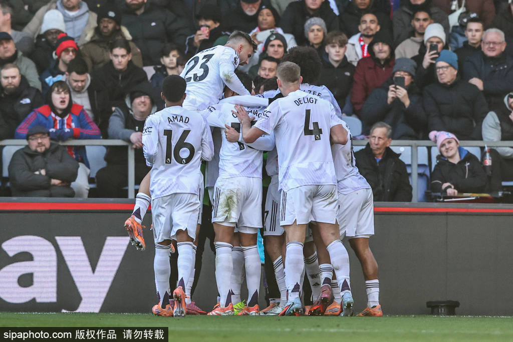 内马尔时隔3年半再度上演帽子戏法，助球队赢下保级关键战