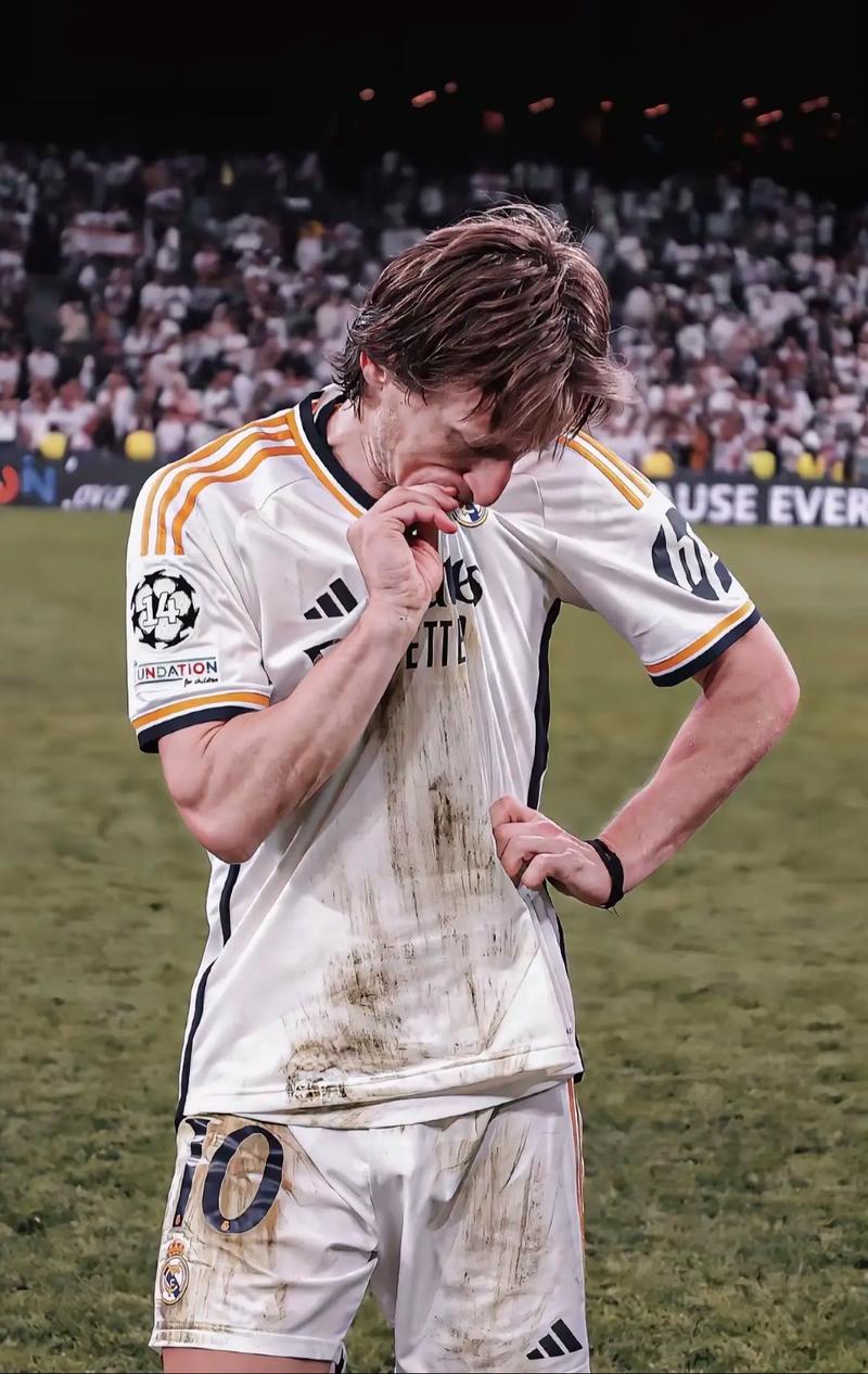 遭遇严防死守！浓眉战旧主10中6贡献12分5篮板5助攻